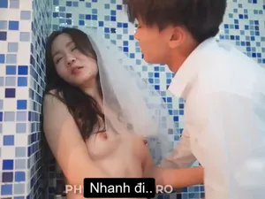 Trong ngày vui của mình, cô vợ lén "đi ngoài" với em chồng