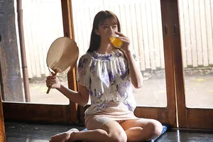 Mùa hè buồn chán ở quê quan hệ bà xã gần nhà thiếu thốn vì lấy chồng yêu già